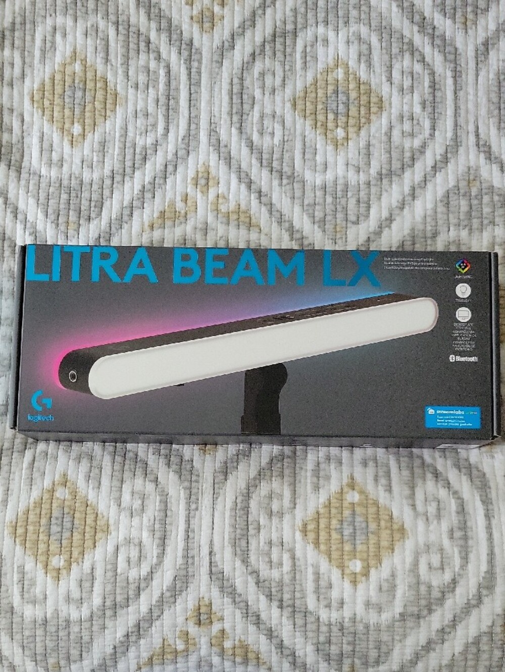 Logitech Litra Beam LX LED Dual Sided RGB Streaming Key Light NWT Nat Skintone